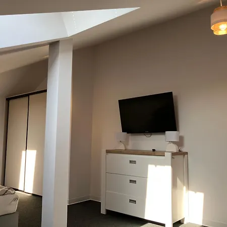 Agat Pokoje Goscinne Apartamenty Pobierowo Exterior photo